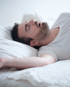 L'apnée du sommeil peut déclencher des symptomes